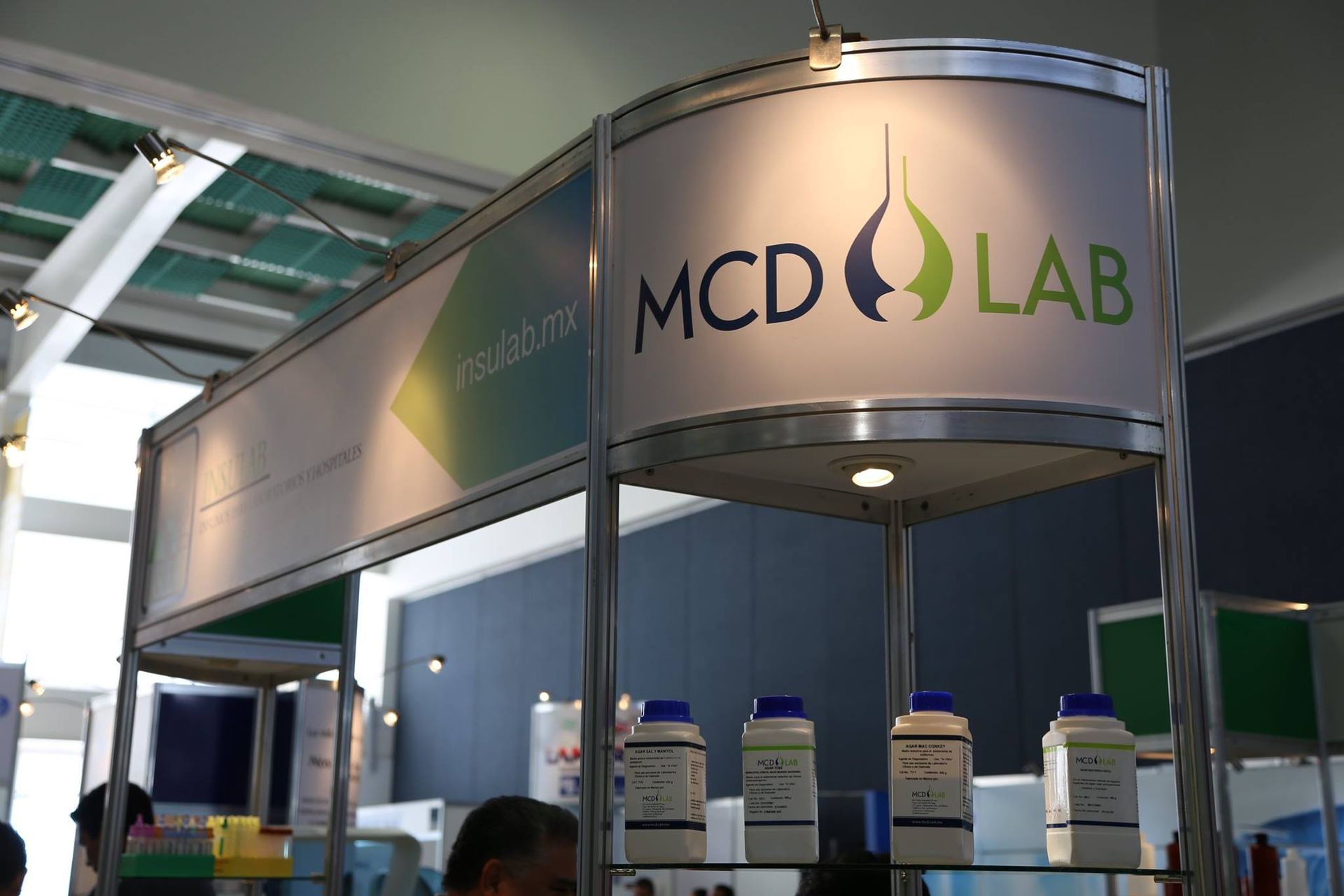 MCD LAB, cepas, agares, placas preparadas microbiologia