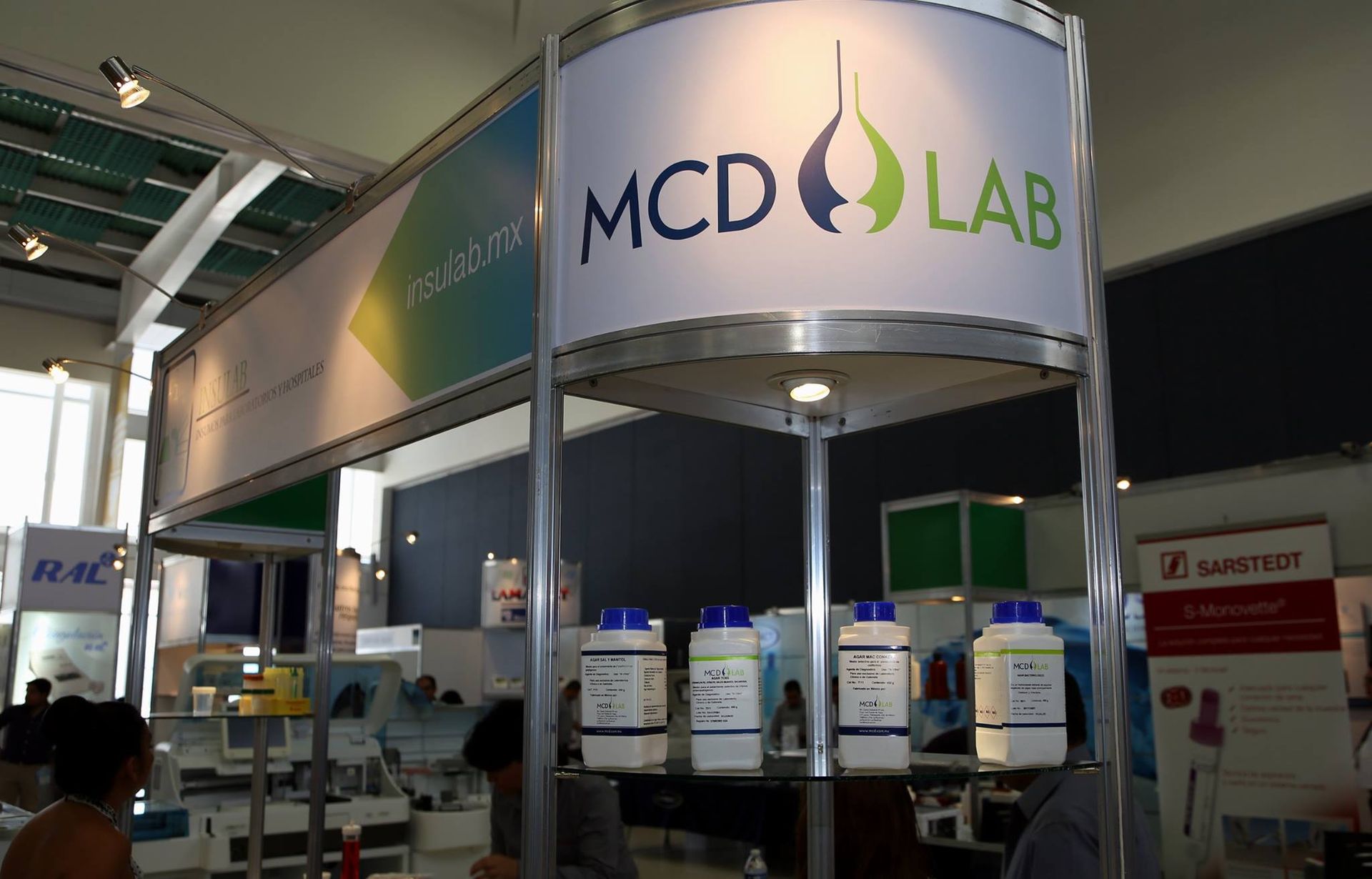 microbiologia, agares, placas, MCD LAB, cepas microbiologia